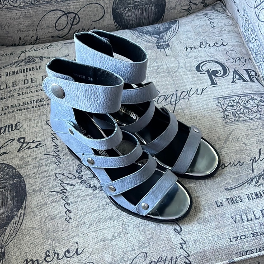 Opening Ceramony suede new Stylish Gray Strappy Sandals 38